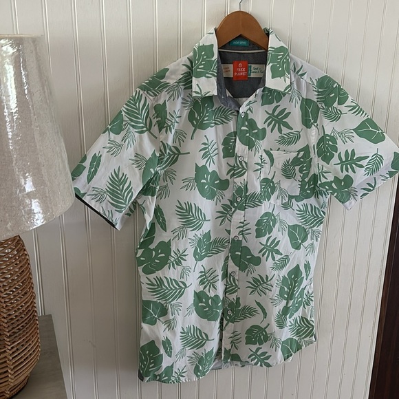 Free Planet Tropical Print Short Sleeves Button Down Shirt sz M - Picture 5 of 8